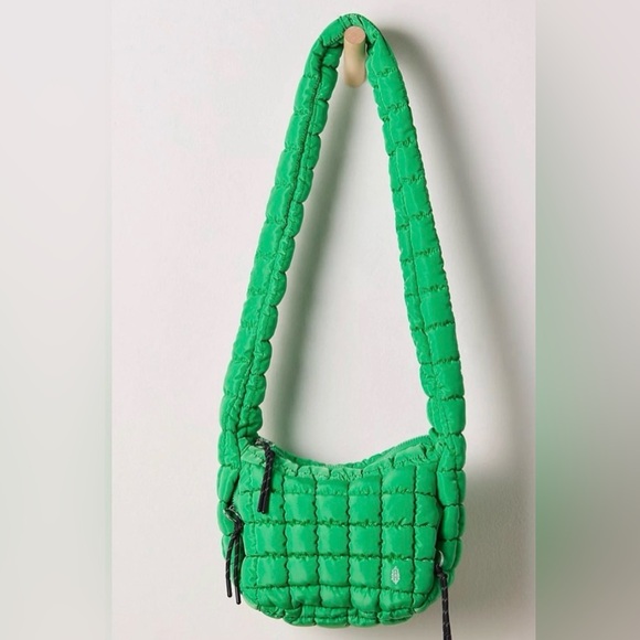 Free People Handbags - Free People Quilted Carryall sling bag. NWT. Kelly green